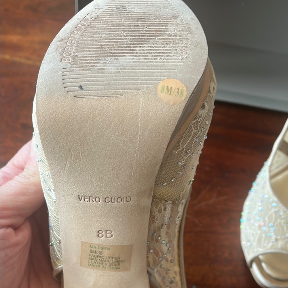 BCBG Maxazeria Champagne Heels with Peep-Toe Slingback Design. Size 8 - Picture 2 of 5